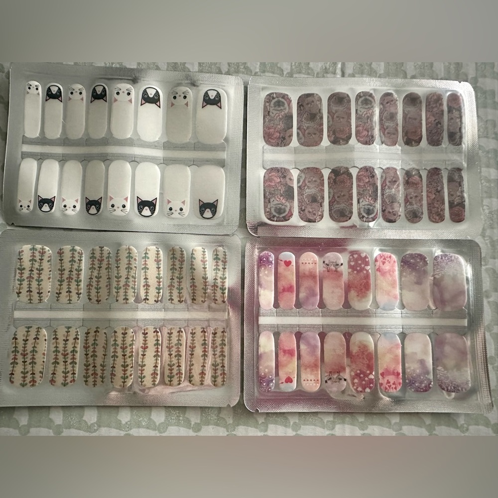 Nail Stickers - Picture 3 of 4